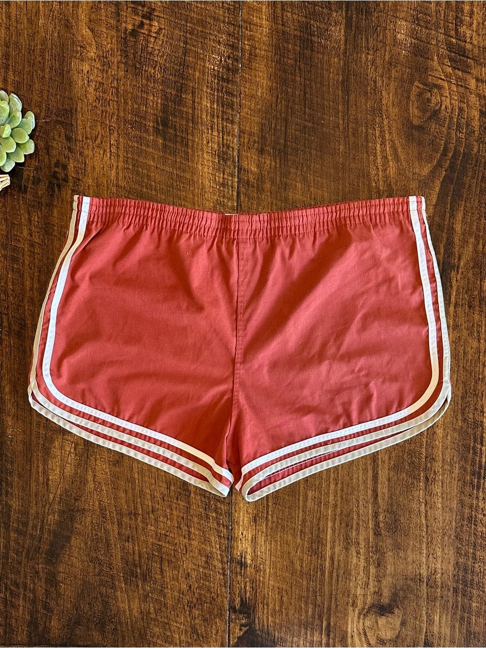 Vintage 70s Hakers Red Dolphin Gym Shorts Track Running Retro, Size L